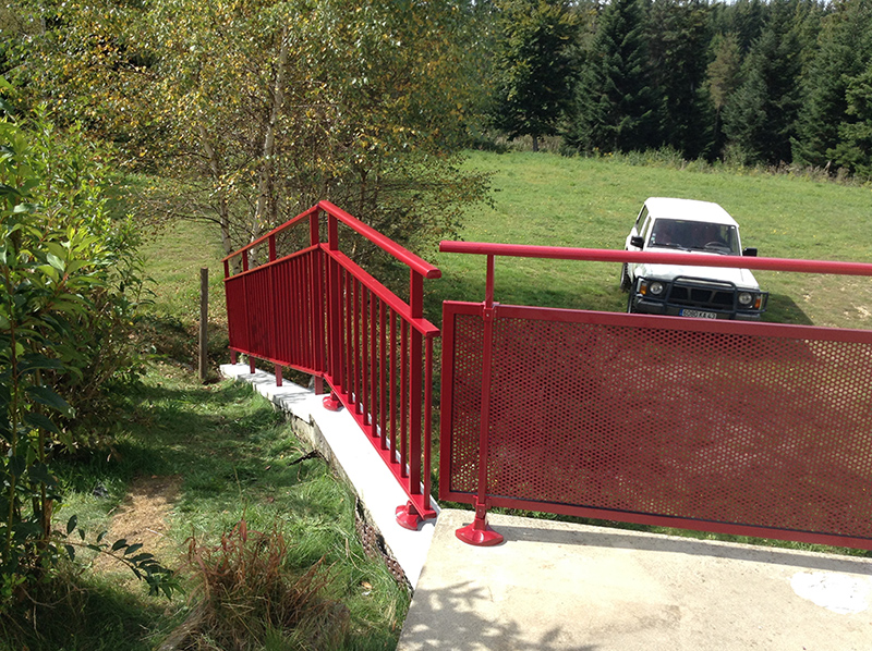 Création d'une barrière d'escalier sur mesure alu BPSC Océane