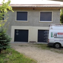 Installation et pose de portes de garage et volets roulants électriques design BPSC Océane