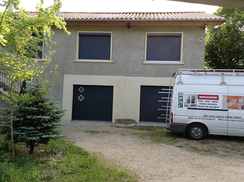 Installation et pose de portes de garage et volets roulants électriques design BPSC Océane