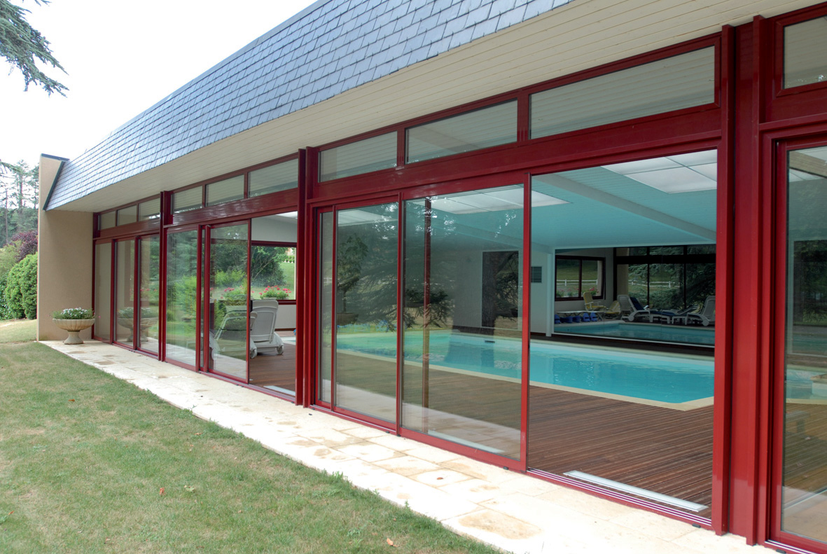 Baie vitrée et porte fenêtre pour pool house réalisé par BPSC Océane